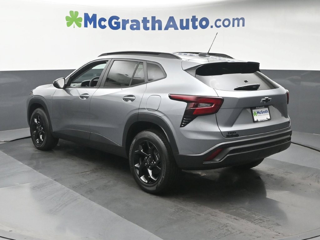 New 2026 Chevrolet Trax LT w/ Driver Confidence Package FWD image 25