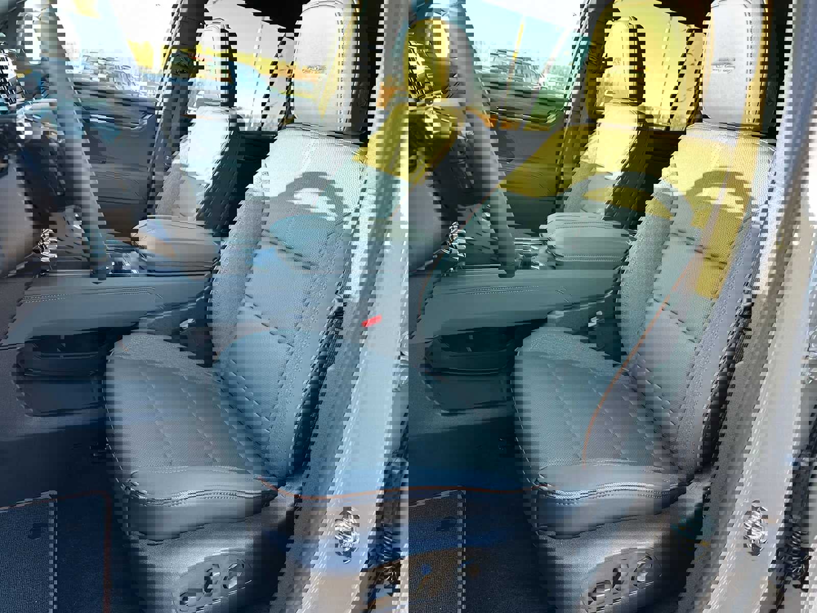 New 2026 GMC Acadia AT4 w/ LPO, Floor Liner Package image 23