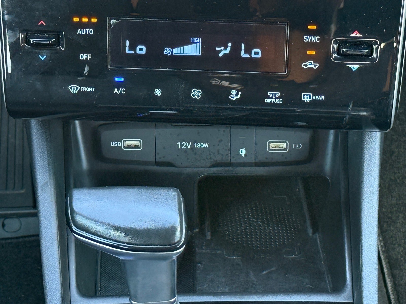 Used 2022 Hyundai Santa Cruz SEL Premium AWD/4WD image 25
