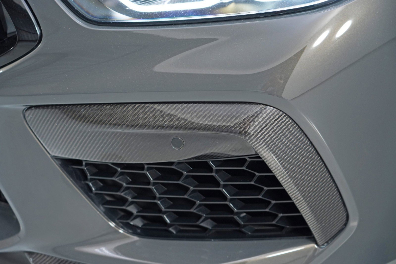 Used 2025 BMW M8 Competition w/ M Carbon Exterior Package AWD/4WD image 75