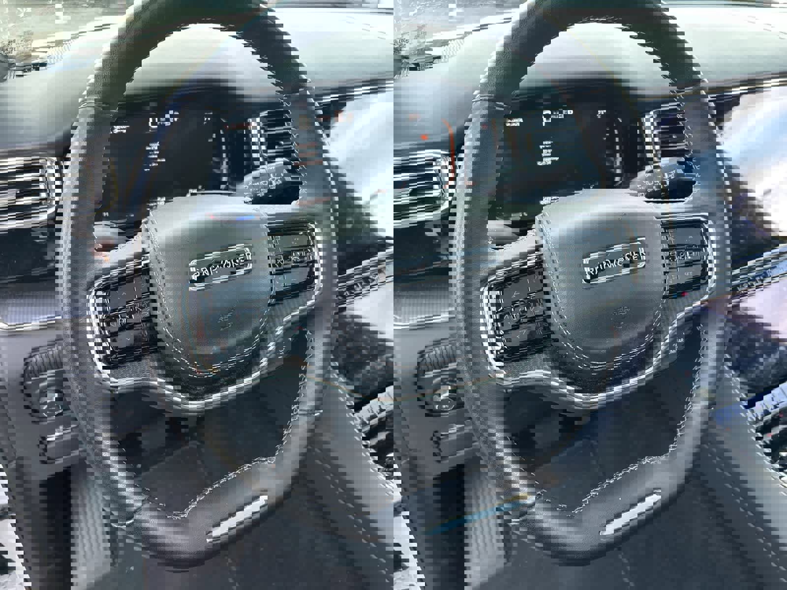 Used 2024 Jeep Grand Wagoneer L Series II w/ Quick Order Packagew 28T image 33