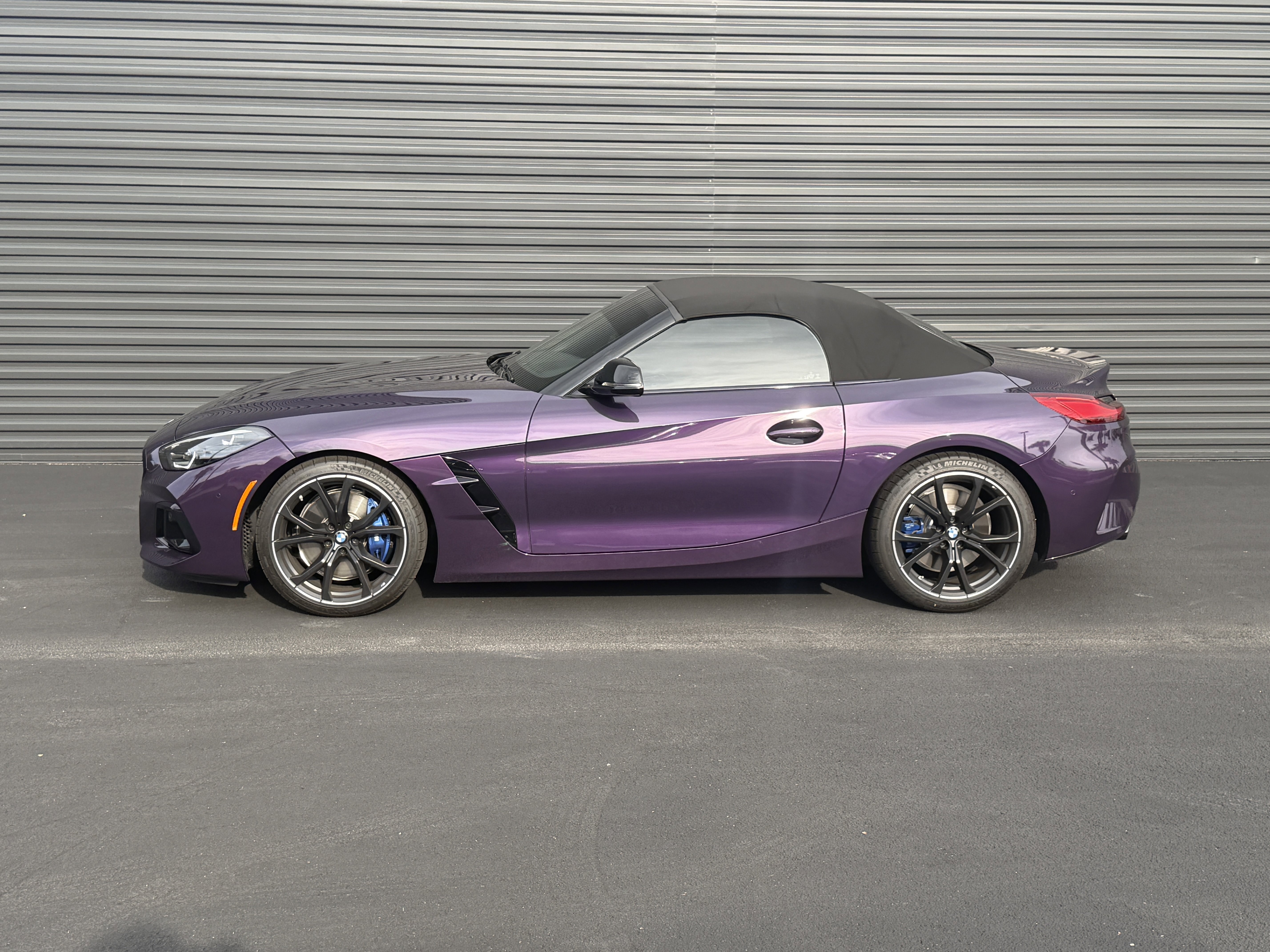 Used 2026 BMW Z4 M40i w/ Premium Package RWD image 2