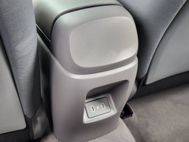 Certified 2025 Hyundai Elantra Sport FWD image 21