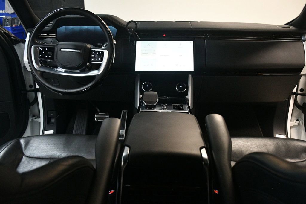 Used 2023 Land Rover Range Rover SE image 5