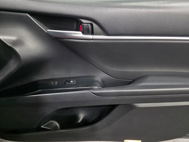 Used 2018 Toyota Camry SE image 13