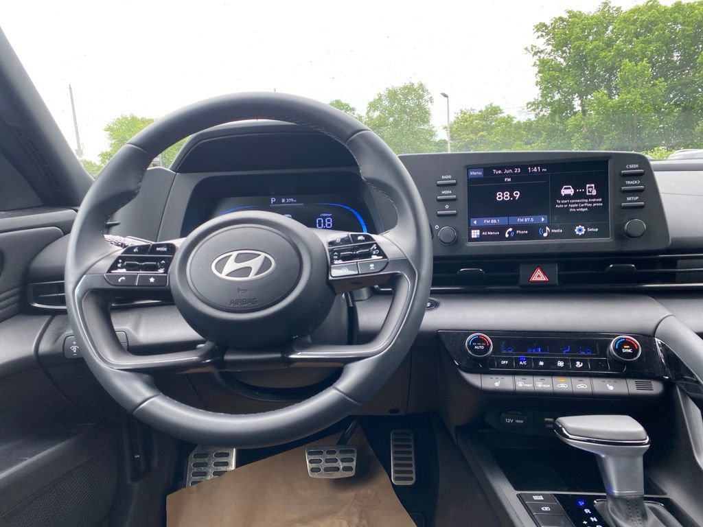 New 2026 Hyundai Elantra SEL Sport Premium FWD image 10