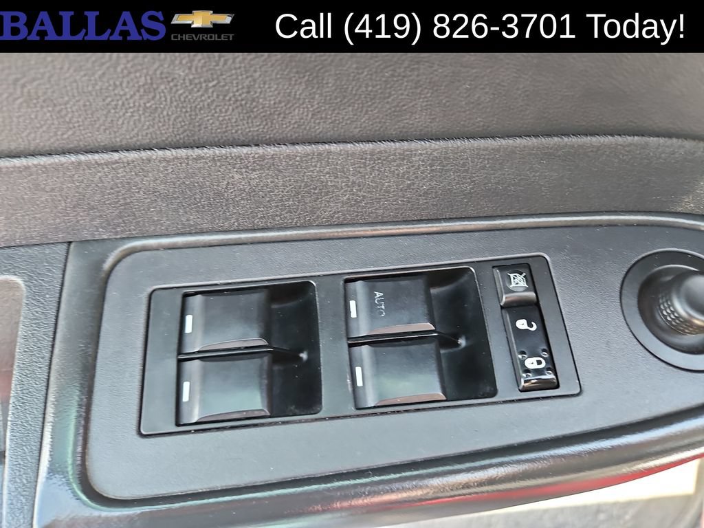 Used 2010 Chrysler 300 Touring Plus RWD image 23