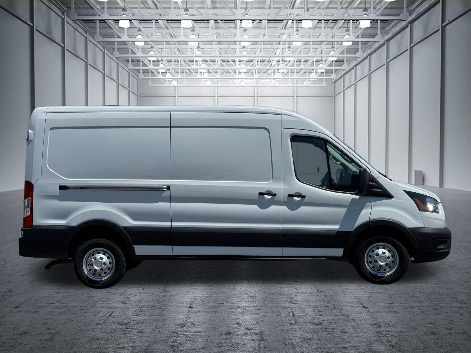Used 2023 Ford Transit 250 Medium Roof AWD image 5