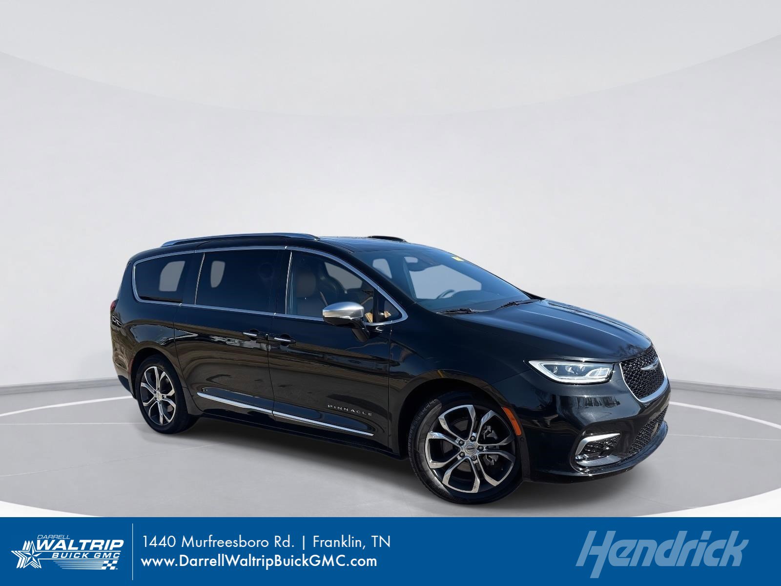 Used 2023 Chrysler Pacifica Pinnacle