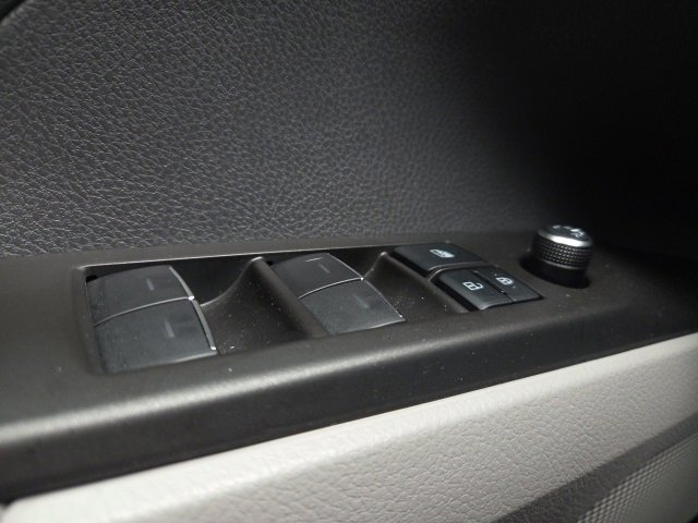 Used 2022 Toyota Camry XLE image 32