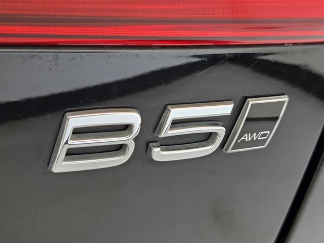 Certified 2024 Volvo XC60 B5 Core w/ Climate Package AWD/4WD image 19