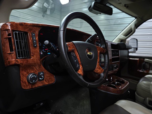 Used 2020 Chevrolet Express 2500 w/ Enhanced Convenience Package RWD image 17