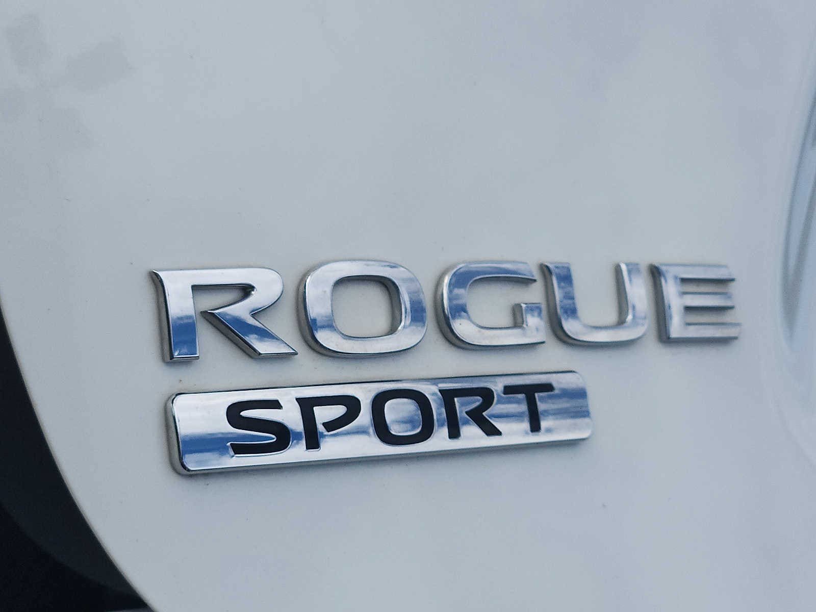 Used 2017 Nissan Rogue Sport SL w/ SL Premium Package AWD/4WD image 30