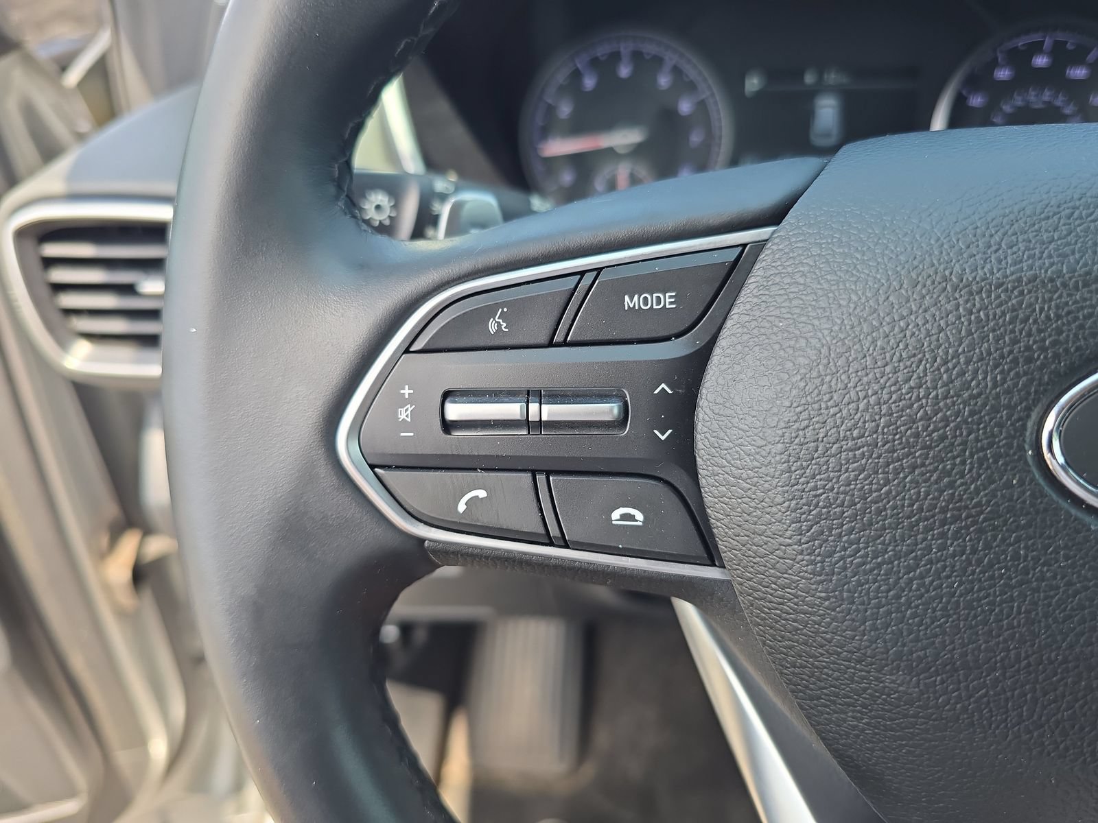Used 2023 Hyundai Santa Fe SEL FWD image 22