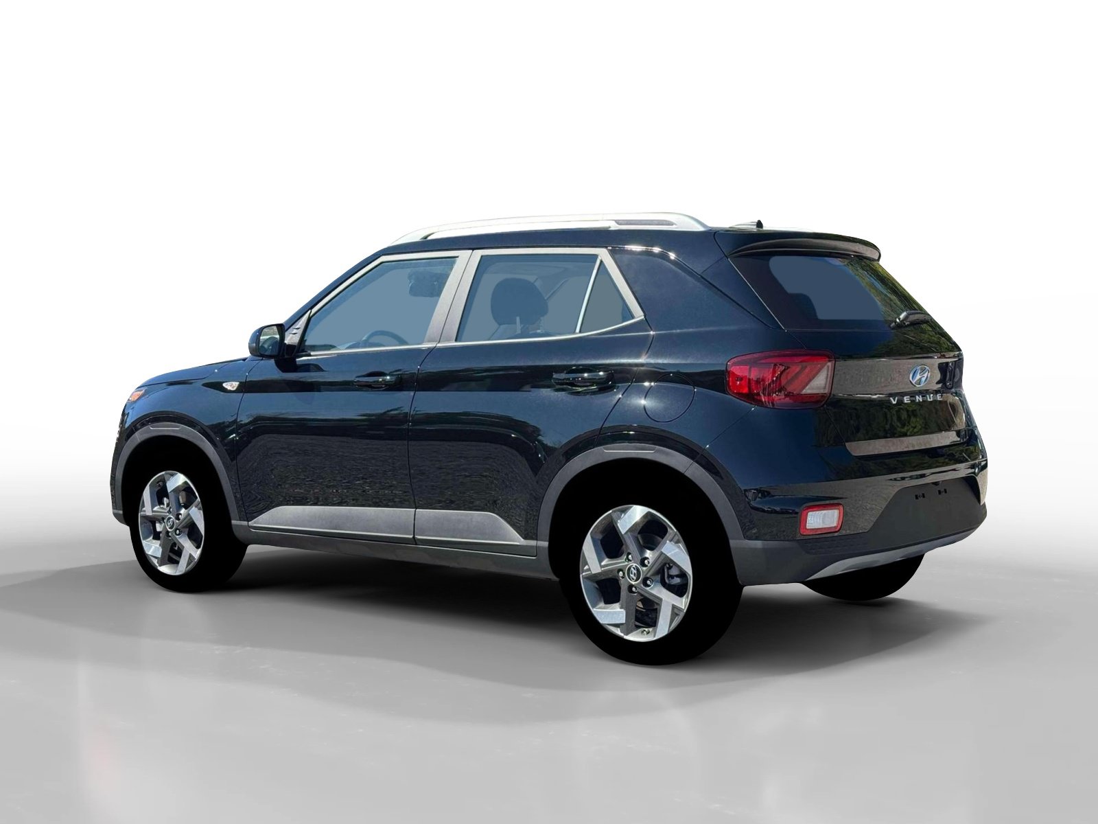 New 2026 Hyundai Venue SEL FWD image 4