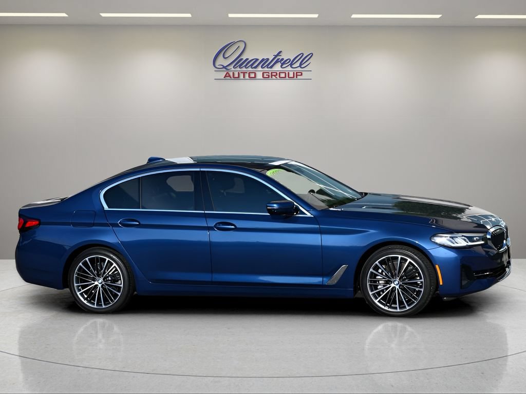 Used 2022 BMW 540i xDrive w/ Executive Package AWD/4WD image 3