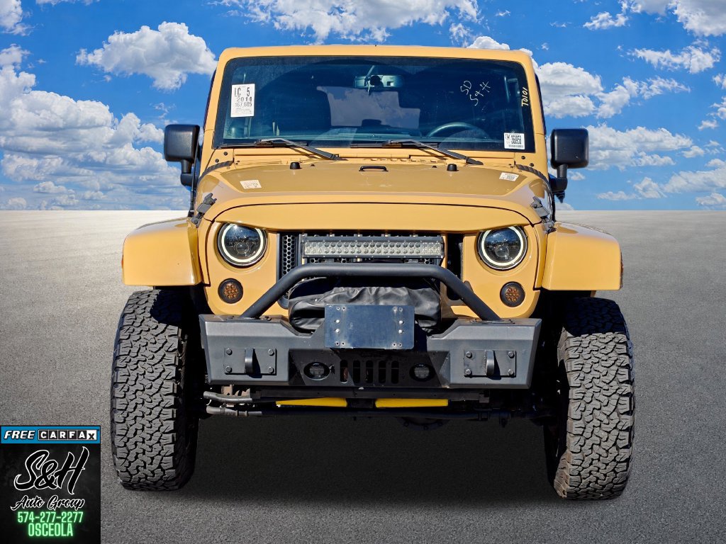 Used 2014 Jeep Wrangler Unlimited Sahara w/ Connectivity Group AWD/4WD image 10