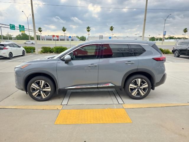 Used 2023 Nissan Rogue SL FWD image 7