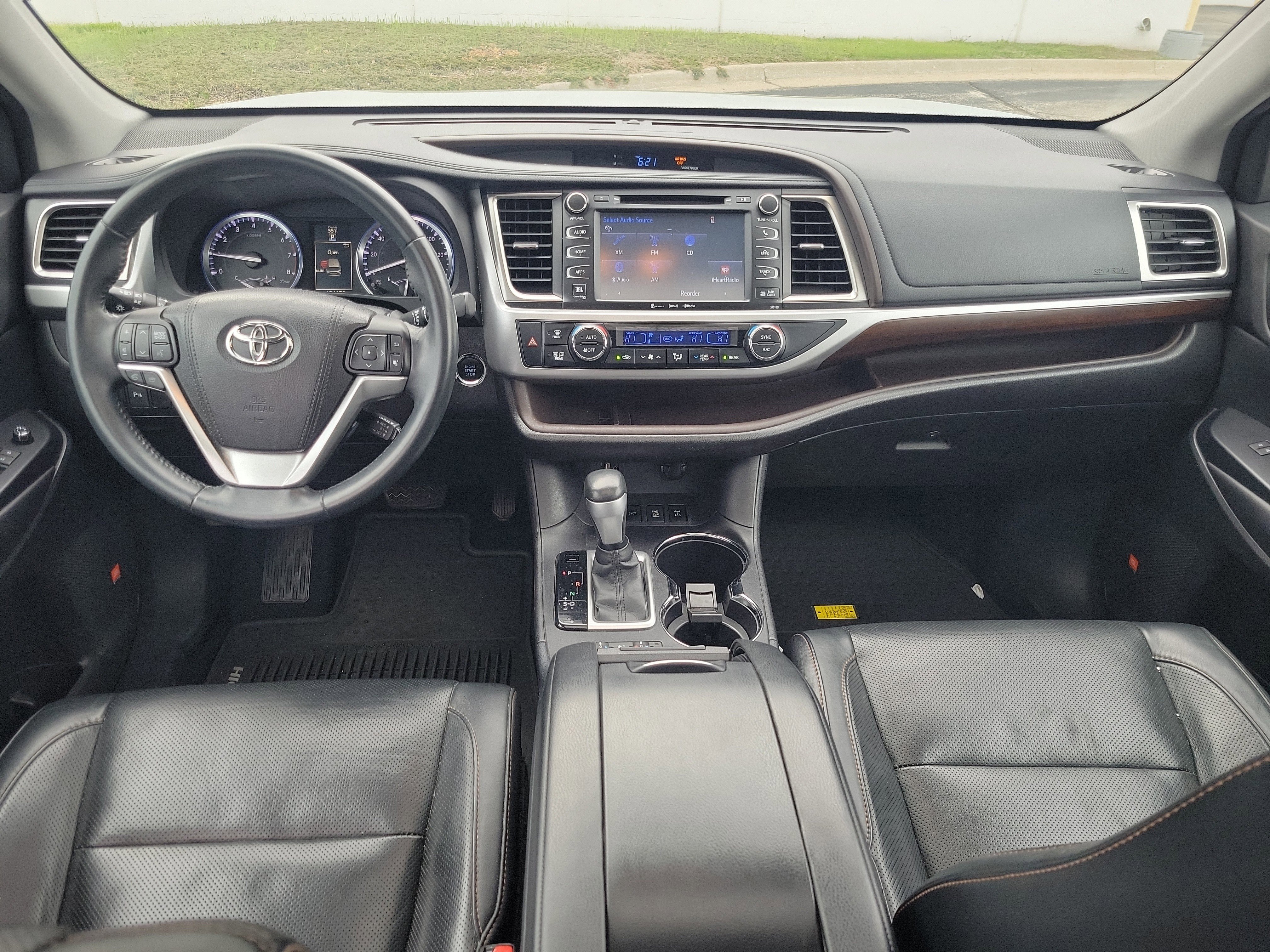Used 2016 Toyota Highlander Limited image 14