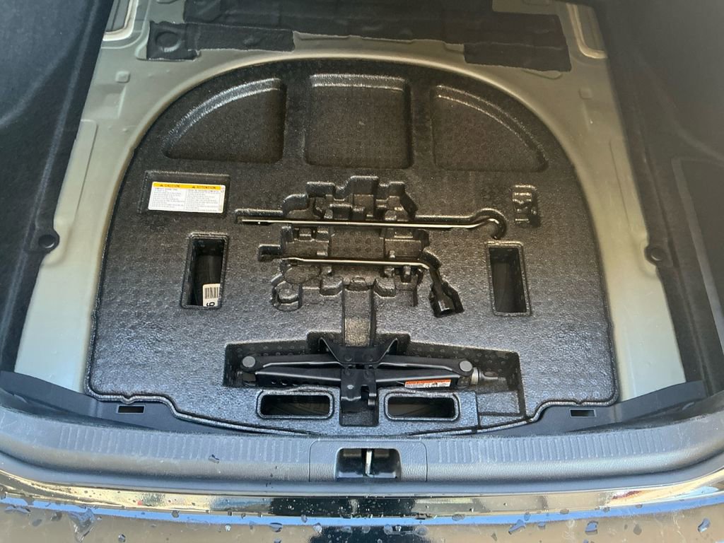 Used 2025 Toyota Camry LE image 22