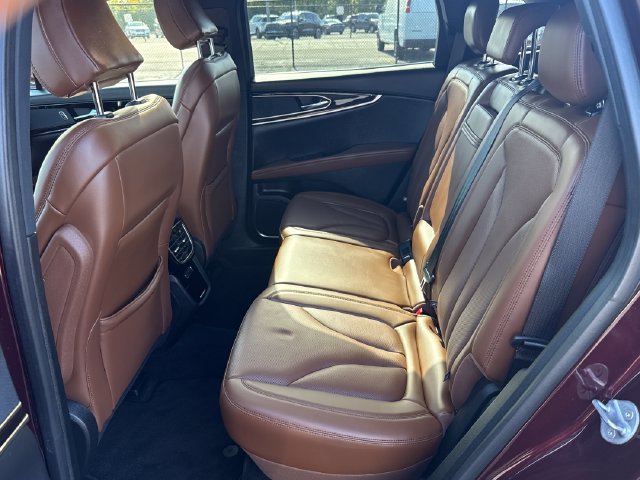 Used 2023 Lincoln Nautilus Reserve AWD/4WD image 28