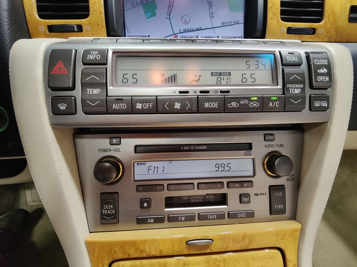 Used 2002 Lexus SC 430 Convertible RWD image 34