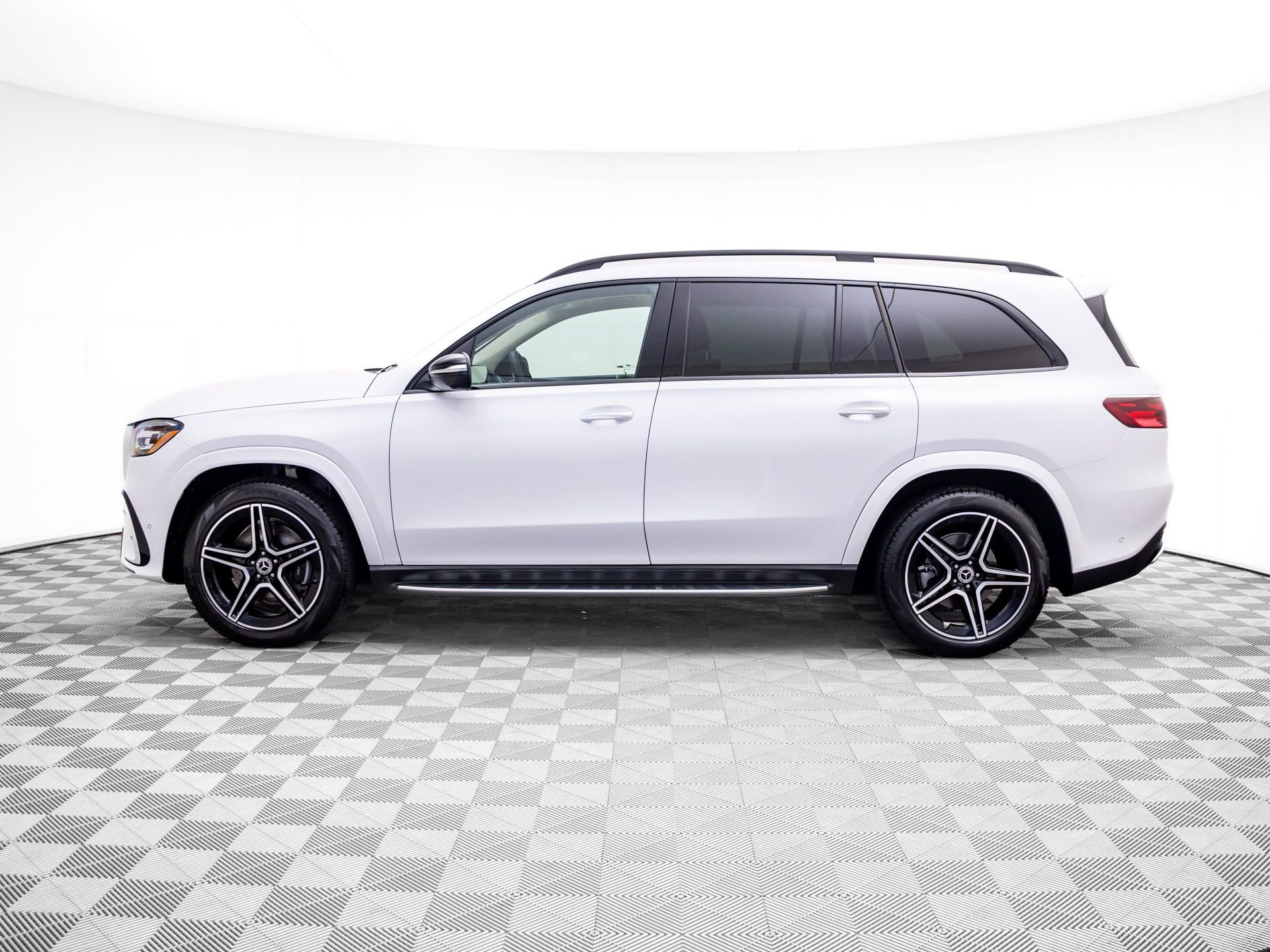 Used 2026 Mercedes-Benz GLS 450 4MATIC video 2