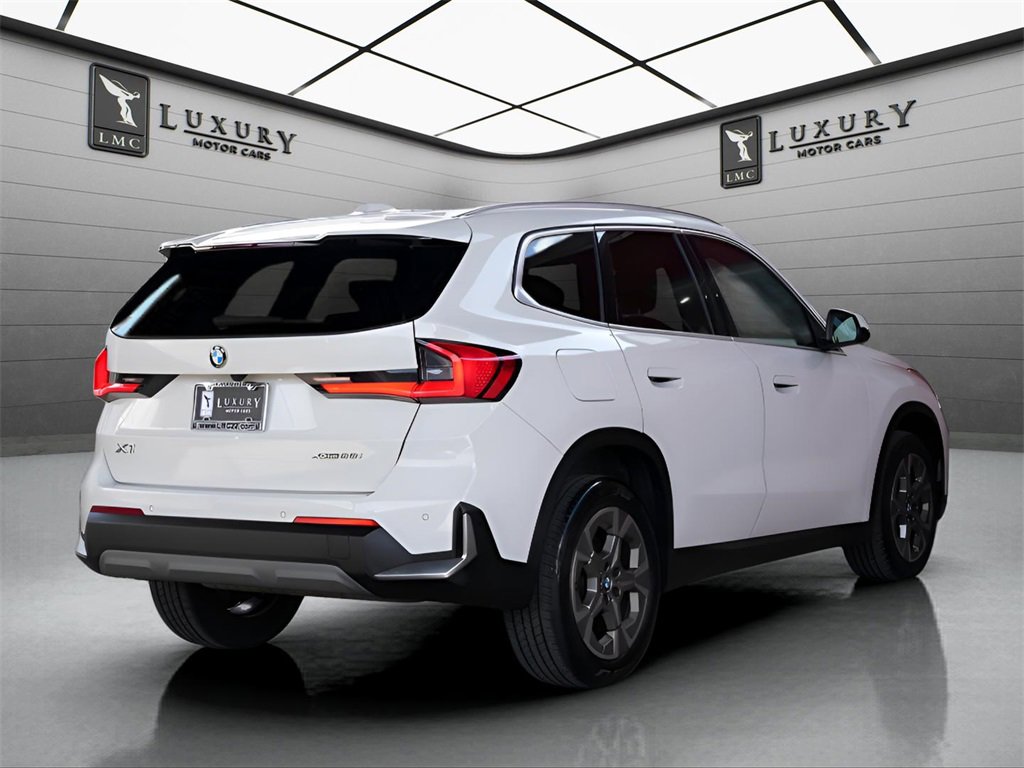 Used 2023 BMW X1 xDrive28i image 4