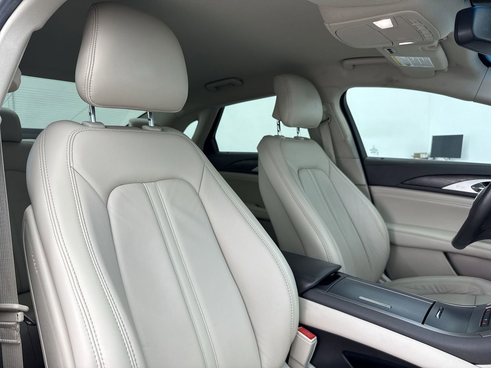 Used 2019 Lincoln MKZ Reserve image 34