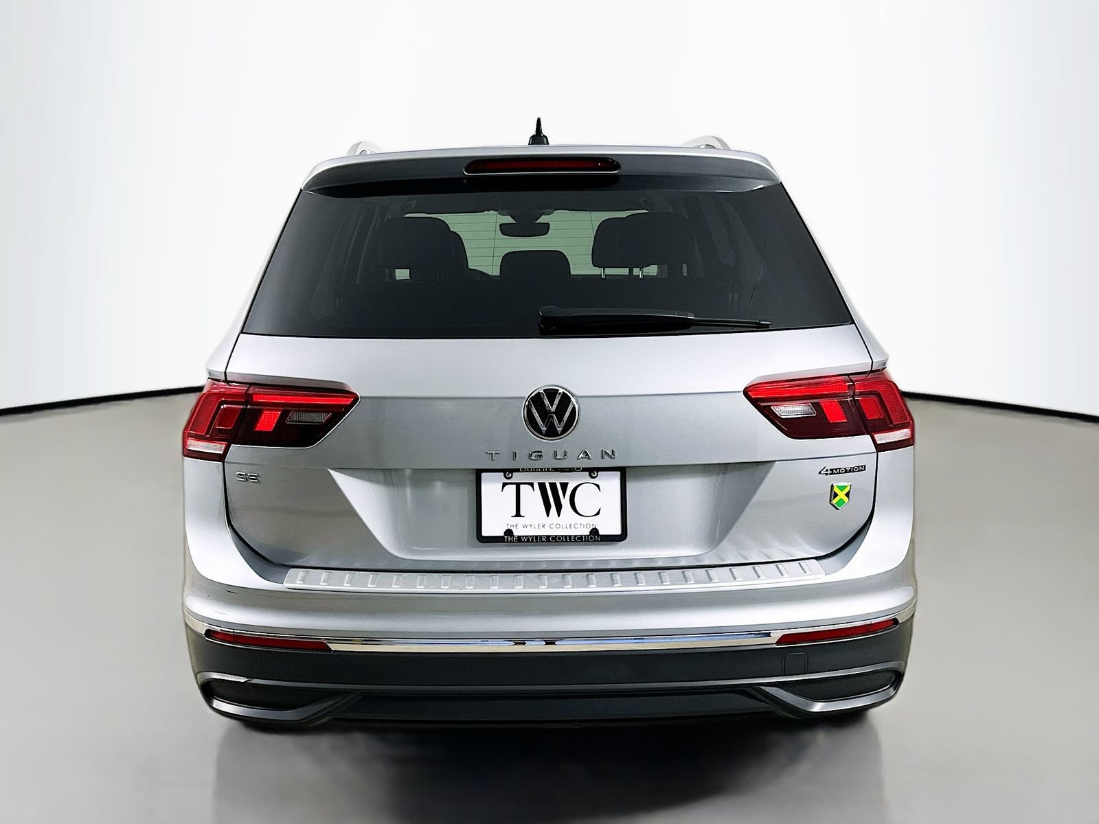 Used 2022 Volkswagen Tiguan SE AWD/4WD image 6