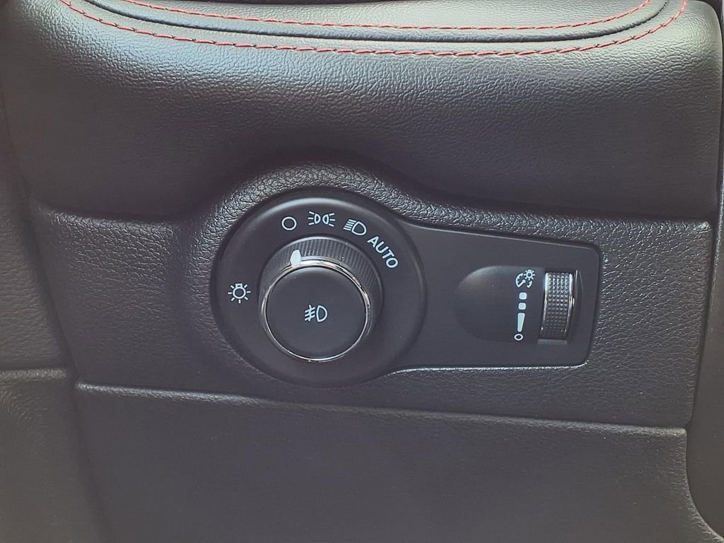 Certified 2023 Dodge Durango GT image 17