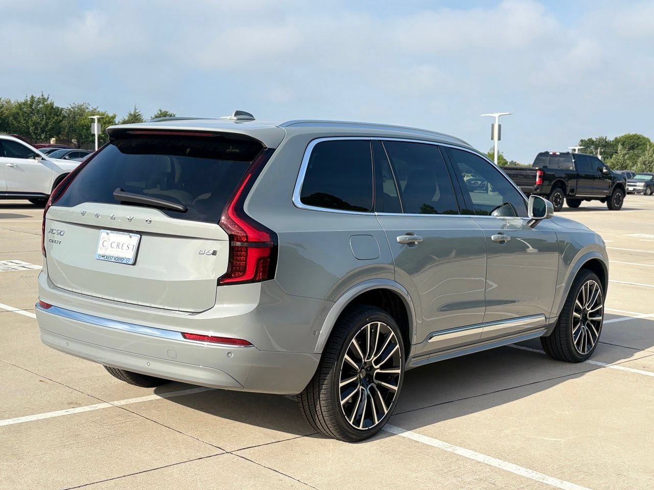 New 2026 Volvo XC90 B6 Plus w/ Protection Package Premier AWD/4WD image 5