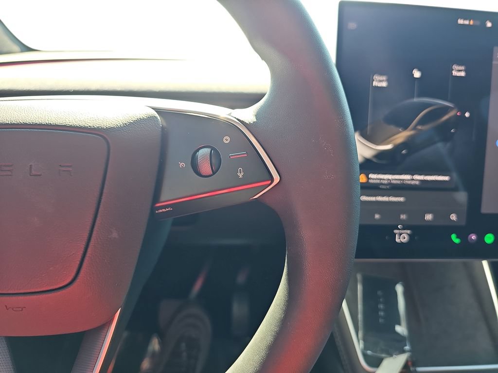 Used 2026 Tesla Model Y 2WD image 18