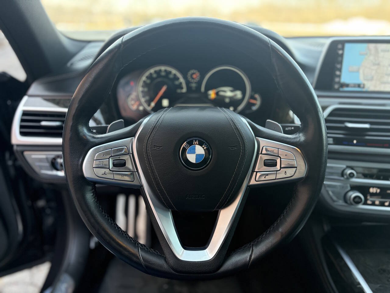 Used 2016 BMW 750i xDrive AWD/4WD image 29