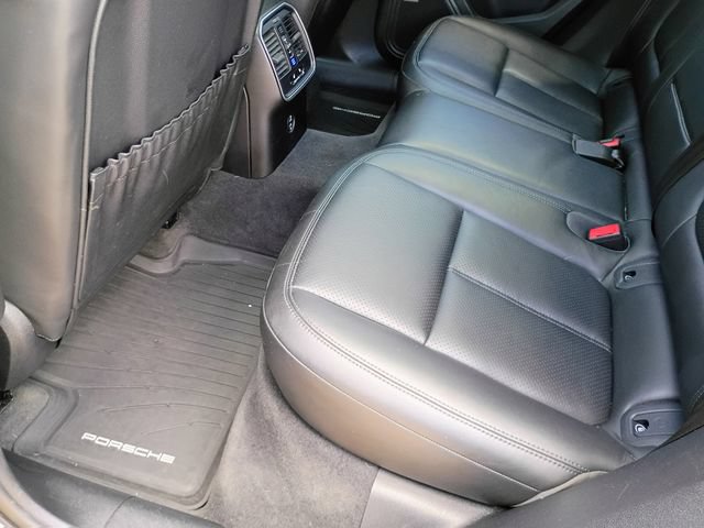 Used 2022 Porsche Macan AWD/4WD image 71