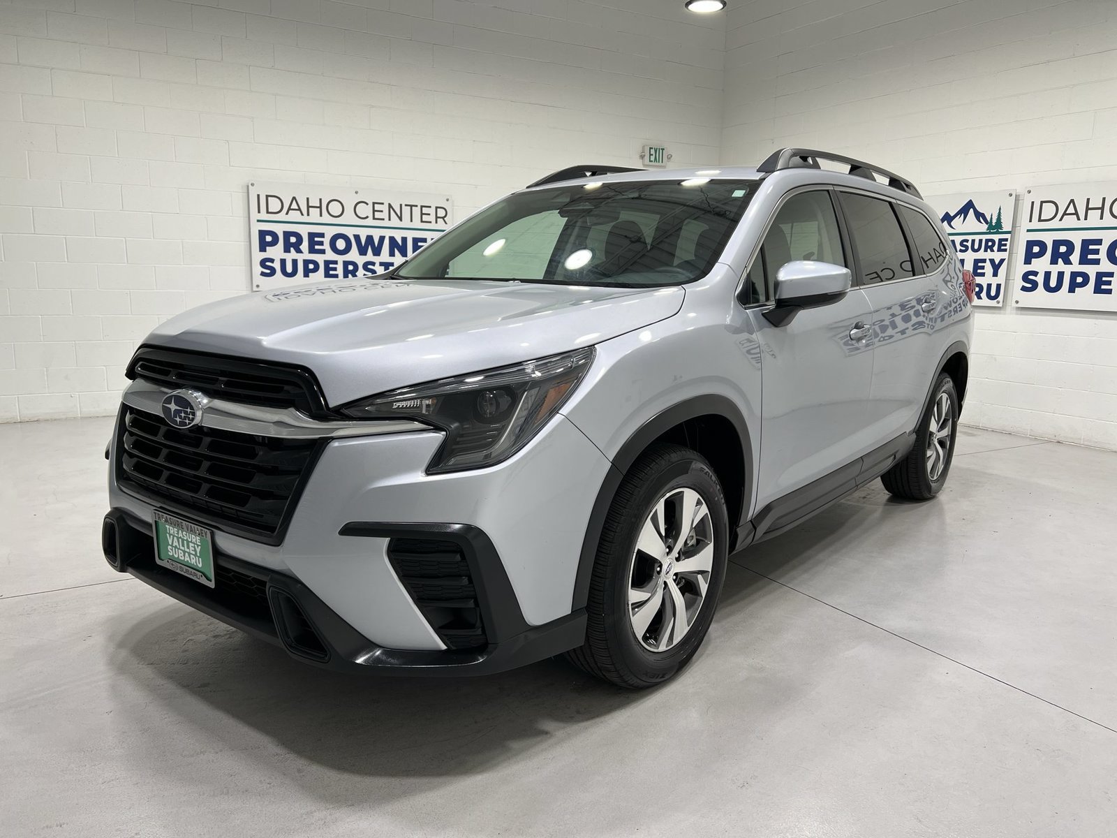 Used 2025 Subaru Ascent Premium AWD/4WD image 4
