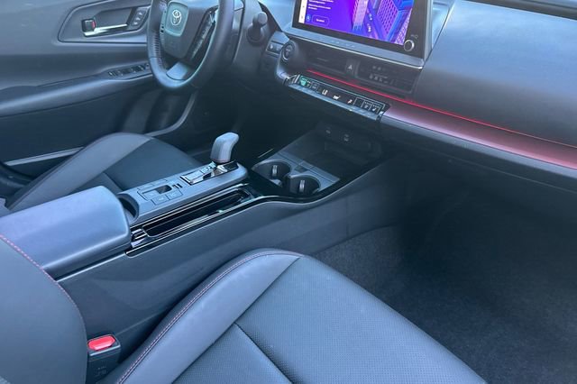 Used 2024 Toyota Prius Prime Premium w/ Advanced Technology Package image 16