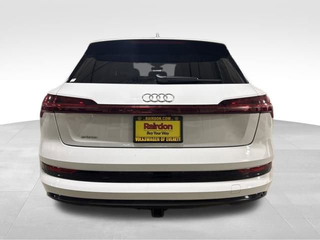 Used 2019 Audi e-tron Prestige w/ Prestige Package image 9