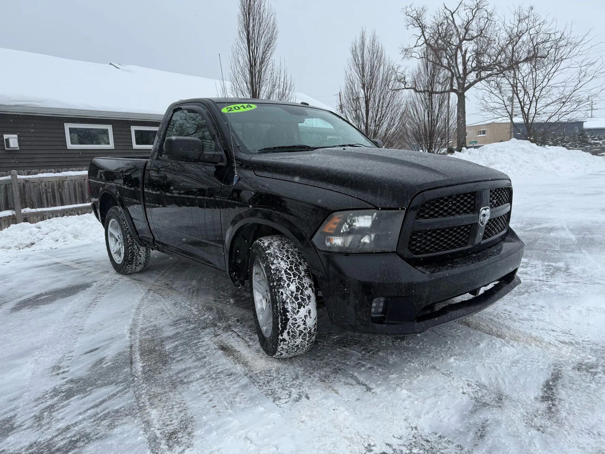 Used 2014 RAM 1500 Express image 3