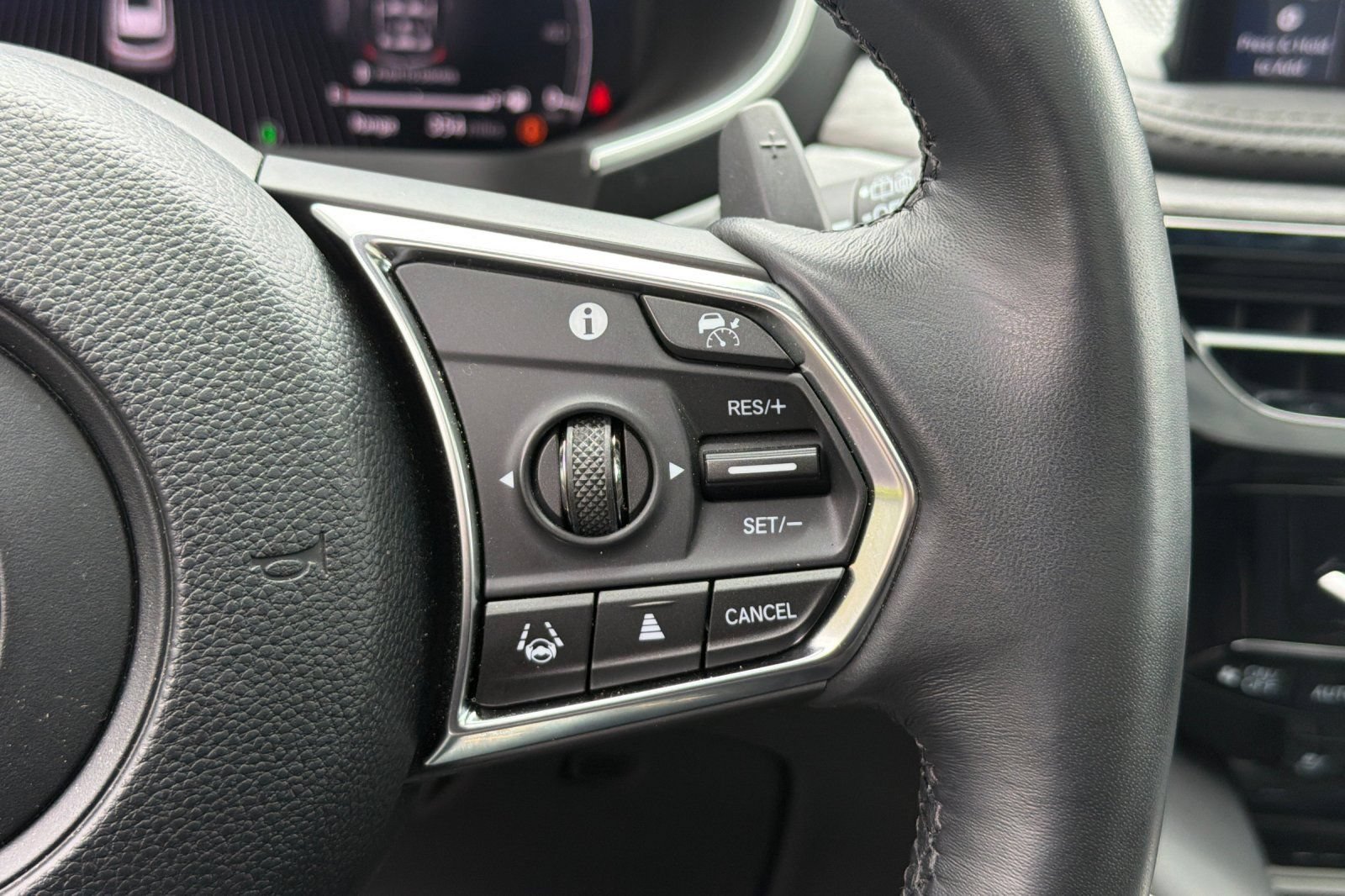 Certified 2026 Acura MDX w/ Advance Package AWD/4WD image 28
