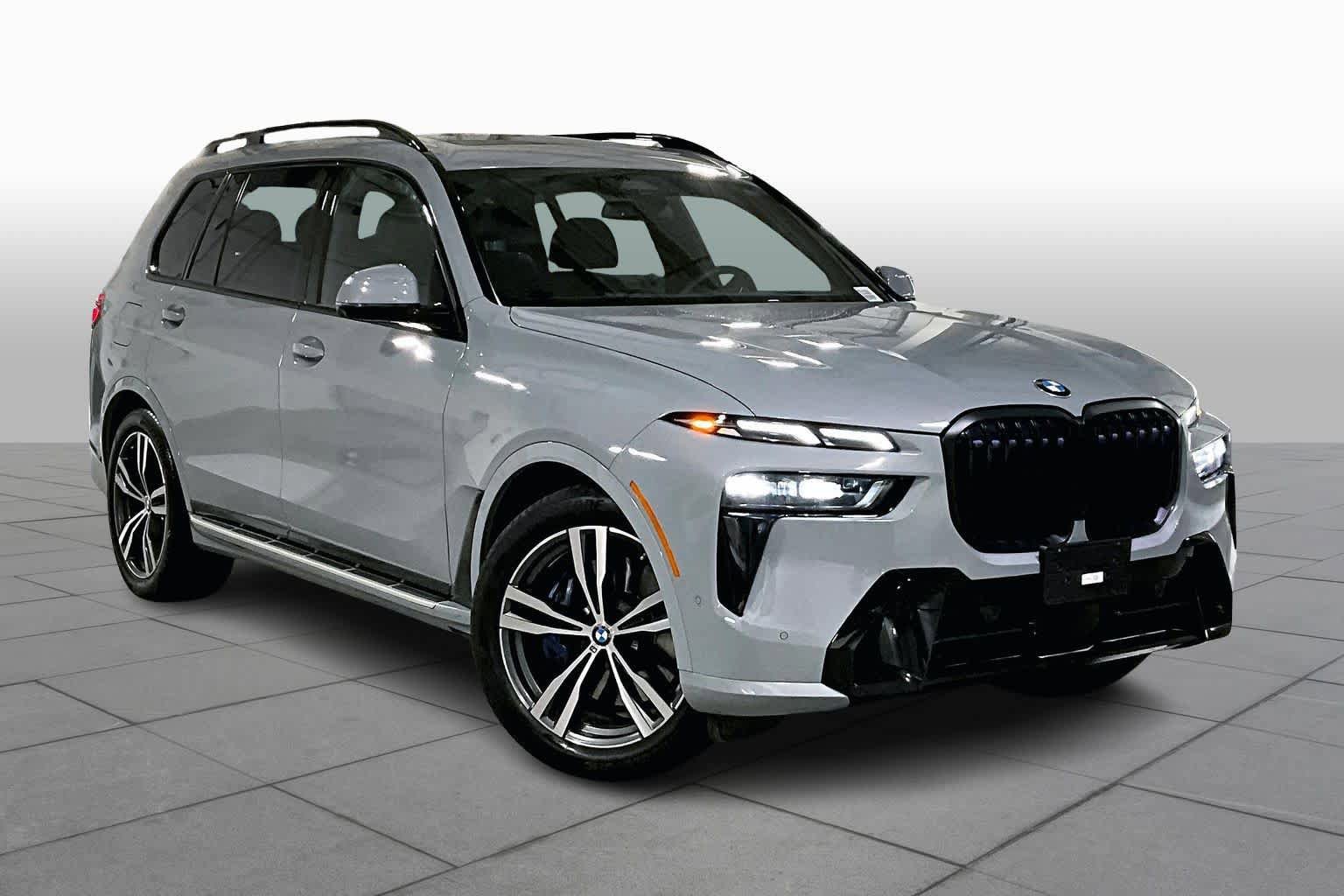 Used 2026 BMW X7 xDrive40i AWD/4WD image 3