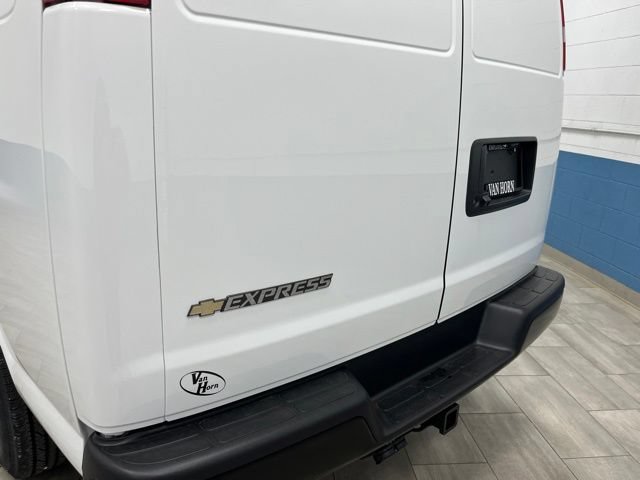New 2026 Chevrolet Express 3500 Extended w/ Driver Convenience Package RWD image 24