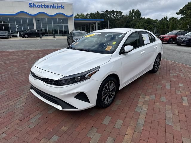 Used 2023 Kia Forte LXS FWD image 1
