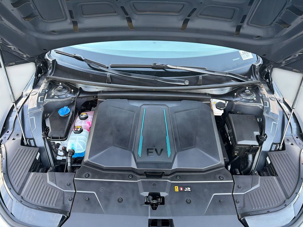 Used 2022 Hyundai Ioniq 5 SE w/ Cargo Package image 17