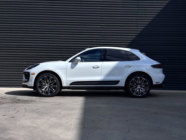 Certified 2026 Porsche Macan image 2