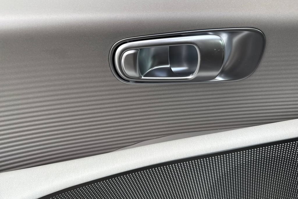 Used 2023 Hyundai Ioniq 6 SEL image 8