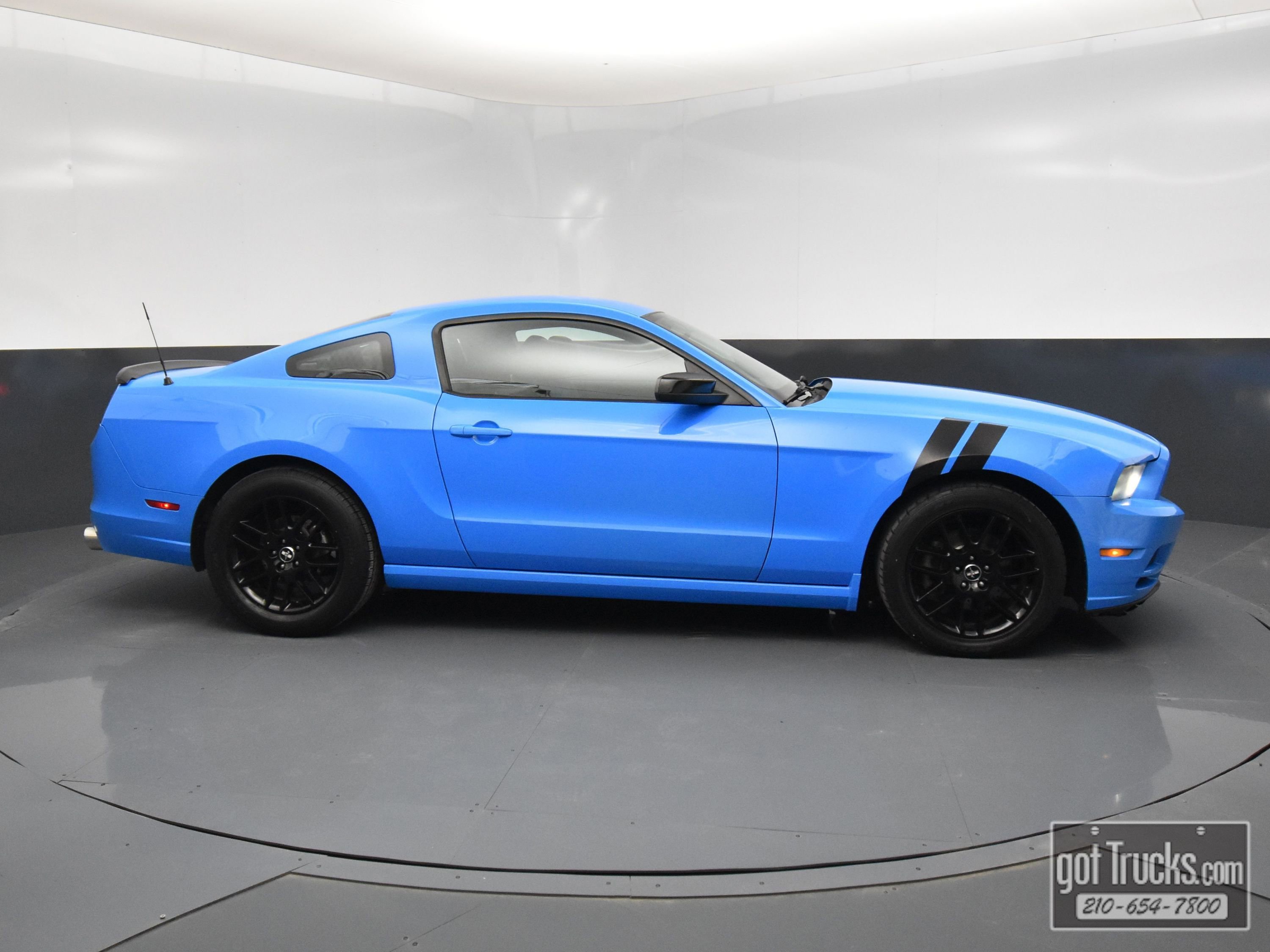 Used 2014 Ford Mustang Coupe w/ Equipment Group 102A image 40