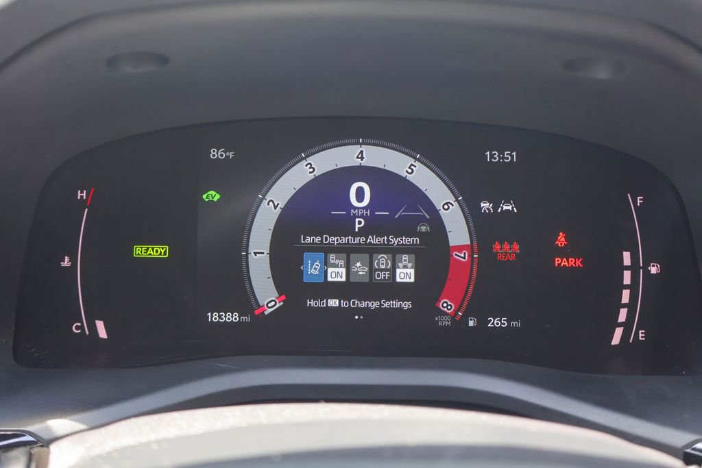 Used 2025 Toyota Camry LE AWD/4WD image 12