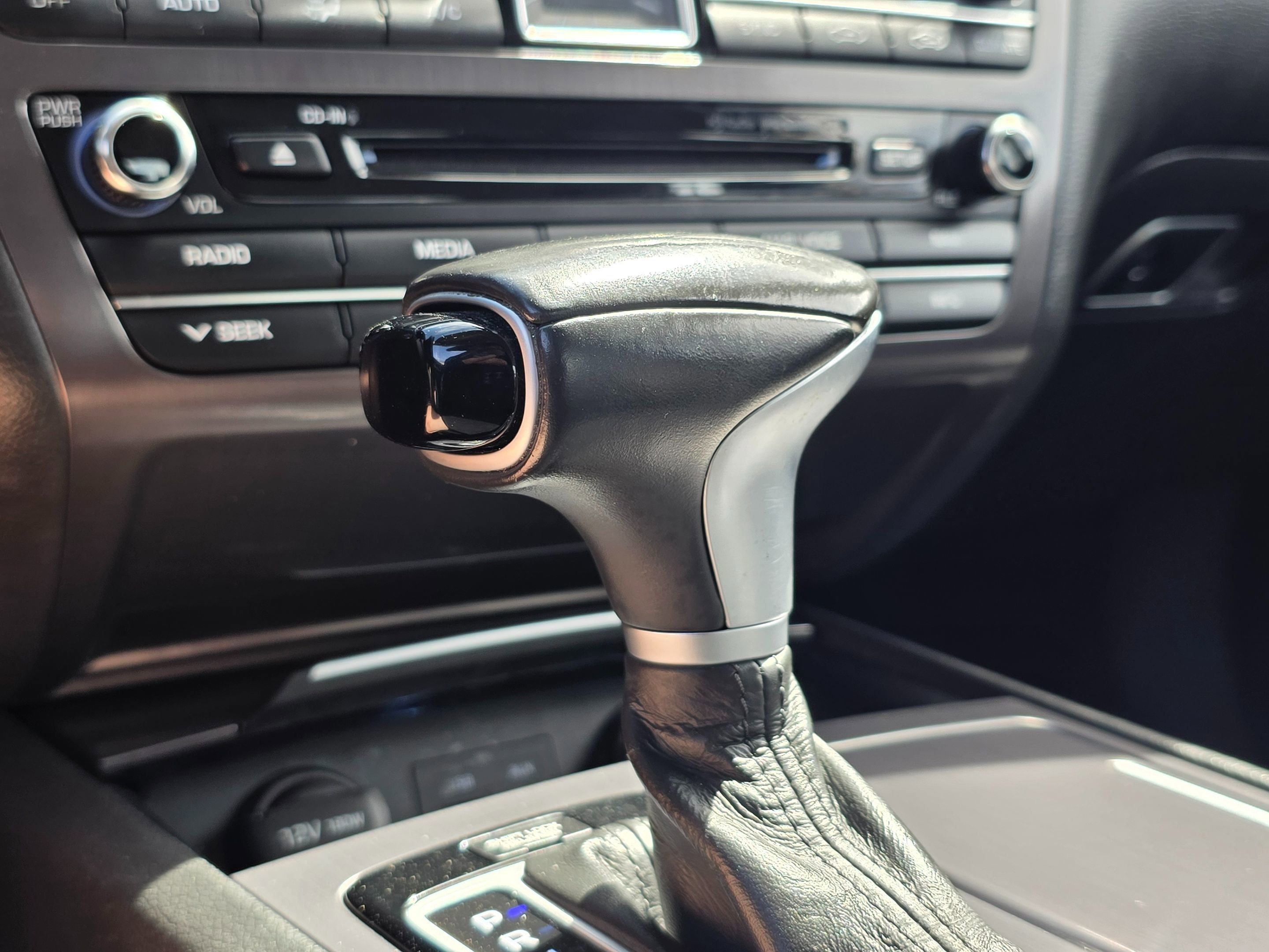 Used 2018 Genesis G80 3.8 image 32