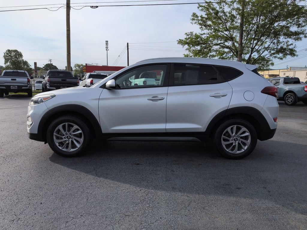 Used 2016 Hyundai Tucson SE w/ Option Group 02 AWD/4WD image 2